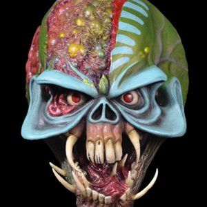 IRON MAIDEN - FINAL FRONTIER EDDIE MASK